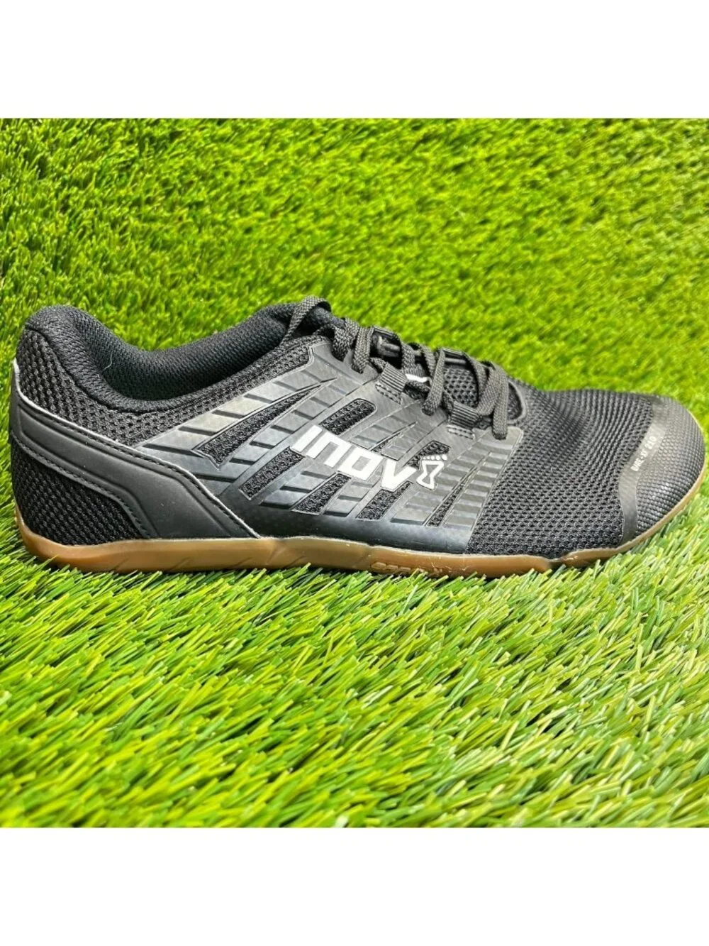 Inov-8 Bare-XF 210 V3 Mens Size 8.5 Black Athletic Cross Training Shoes Sneakers